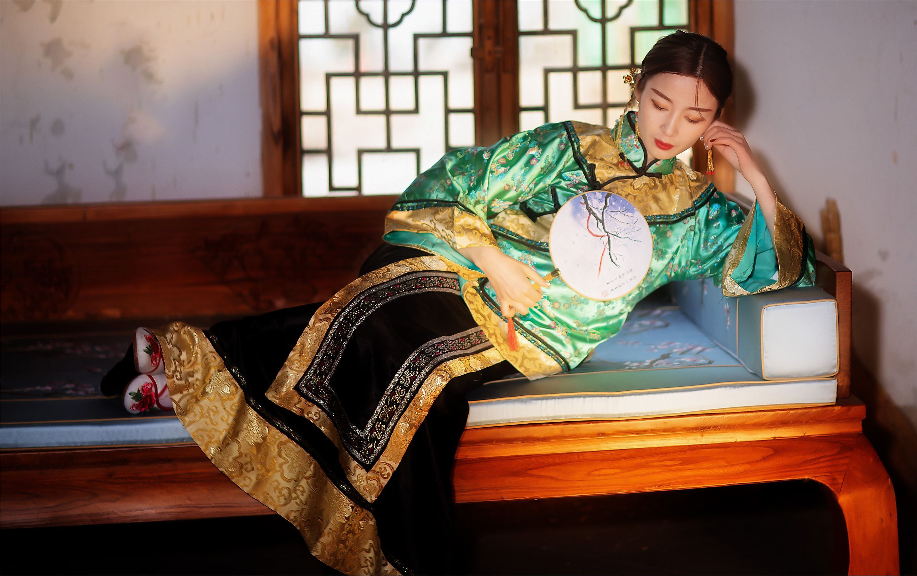 YITUYU艺图语 2021.08.14 往事如烟 小文